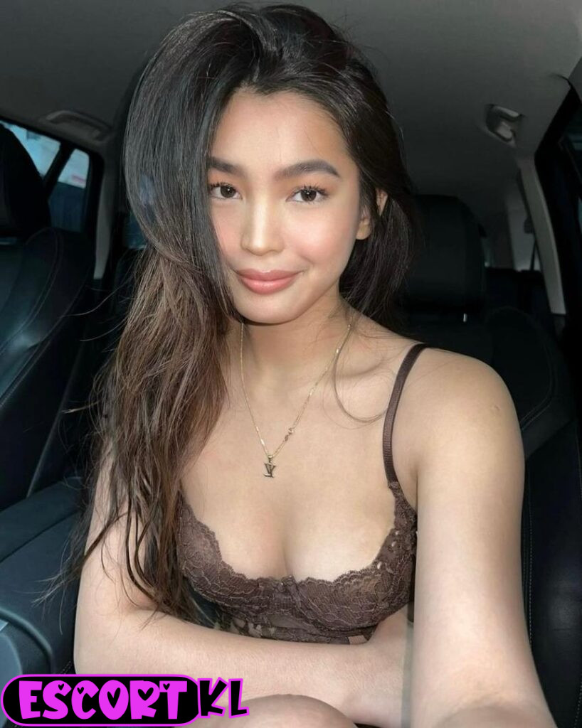 Top Class Filipino Escort Zara from escortservice88.com